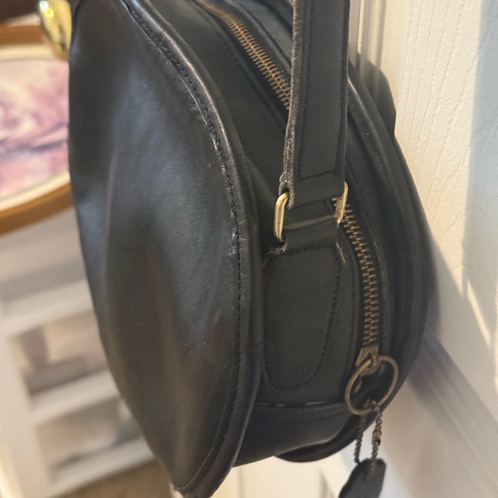 Vintage COACH Chester Canteen Crossbody Bag🖤✔️ - Picture 3 of 12